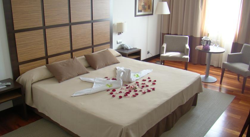 Aparthotel Attica21 As Galeras Bastiagueiro Exterior photo