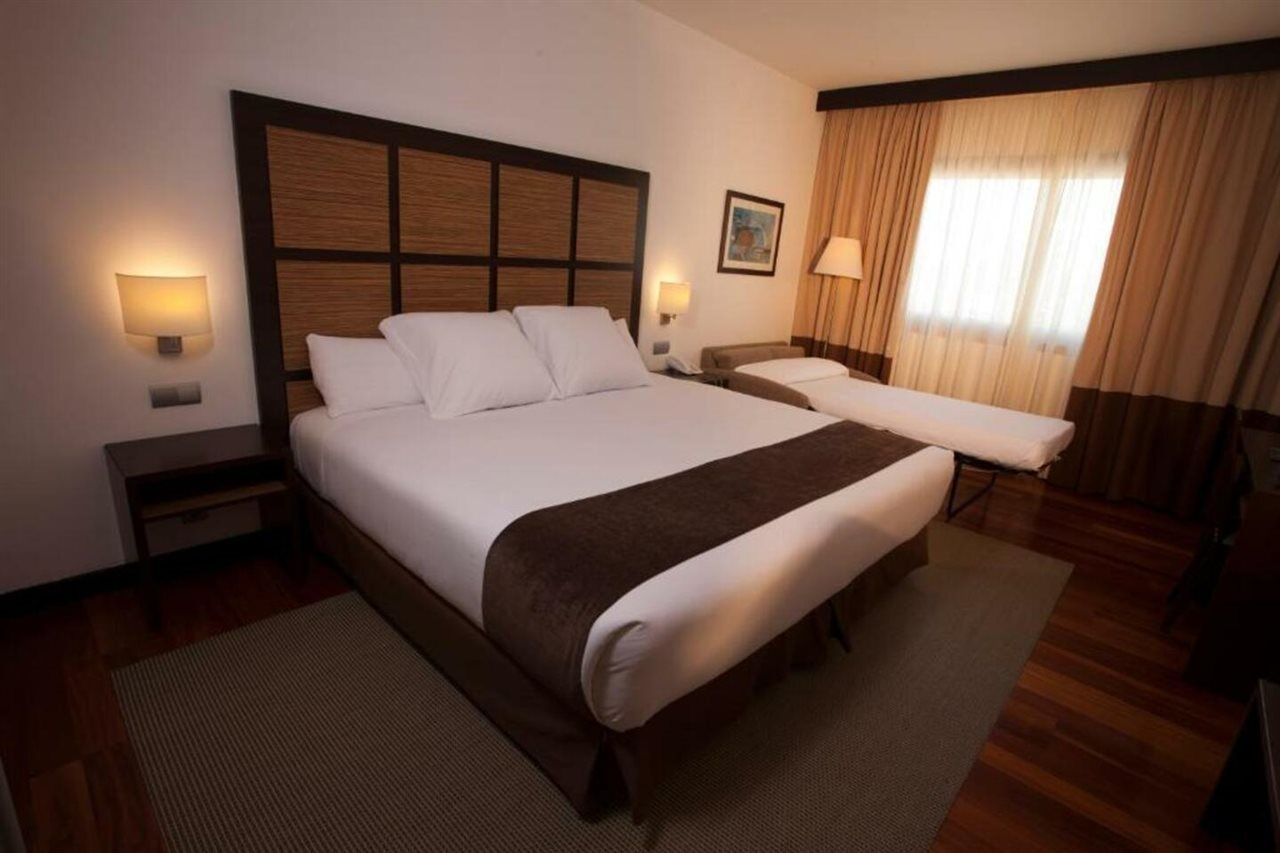 Aparthotel Attica21 As Galeras Bastiagueiro Exterior photo